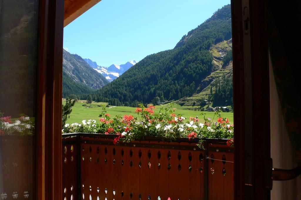 Albergo Du Soleil Cogne Pokój zdjęcie